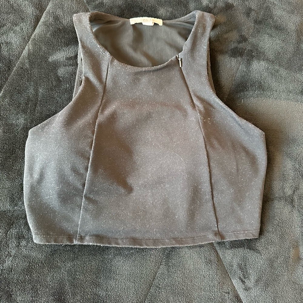 Zella Sleeveless Workout Top with shelf bra.